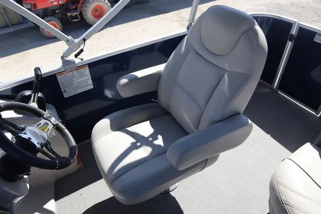 Slide: The Image of Sylvan Mirage 8520 Cruise 2019 - 6