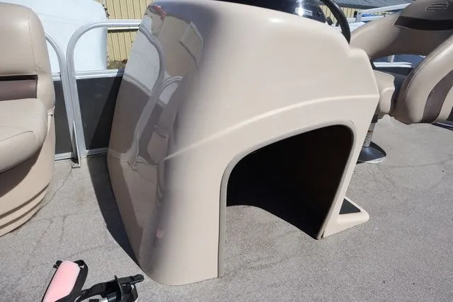 Slide: The Image of Sun Tracker Sun Tracker Party Barge 18 2017 - 8