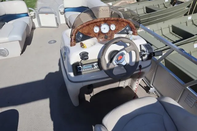 Slide: The Image of Sun Tracker Party Barge 18 2009 - 12