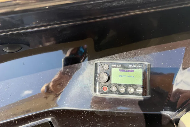 Slide: The Image of Fusion MS-NRX300 stereo on 2021 Boston Whaler 280 Vantage boat dashboard. - 15