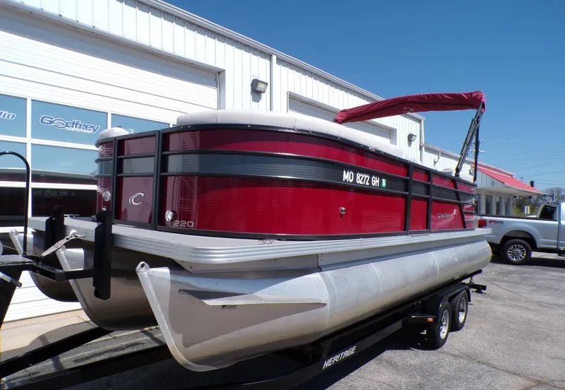 The Image of Crest 220 Classic DLX 2022 - 1