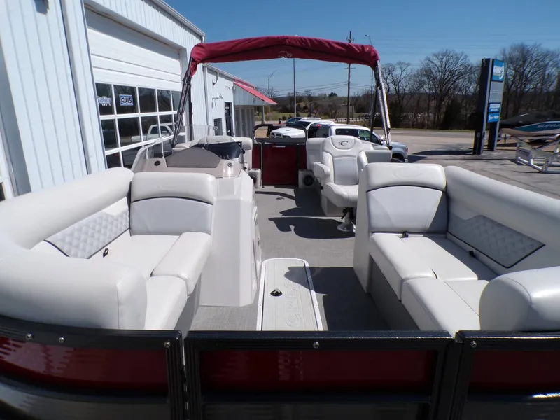 Slide: The Image of Crest 220 Classic DLX 2022 - 18