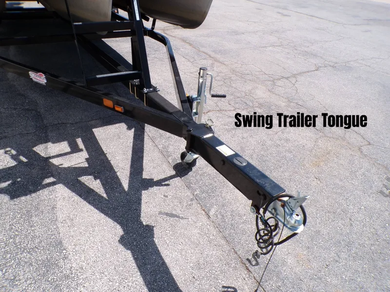 Slide: The Image of Crest 220 Classic DLX 2022 - 24