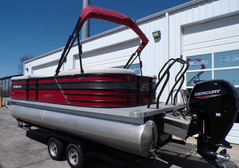 Slide: The Image of Crest 220 Classic DLX 2022 - 5