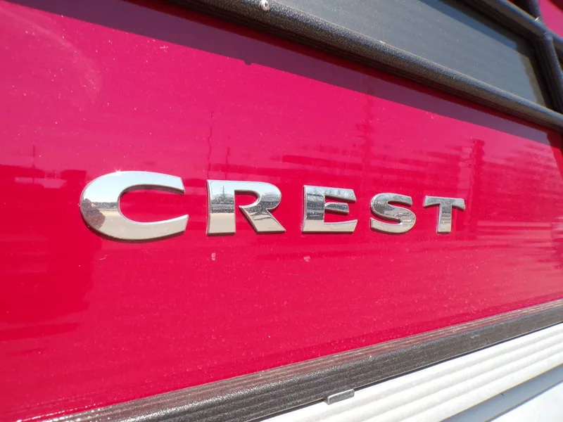 Slide: The Image of Crest 220 Classic DLX 2022 - 6