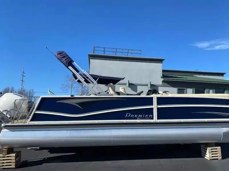 The Image of Premier 250 Solaris RL 2023 - 1