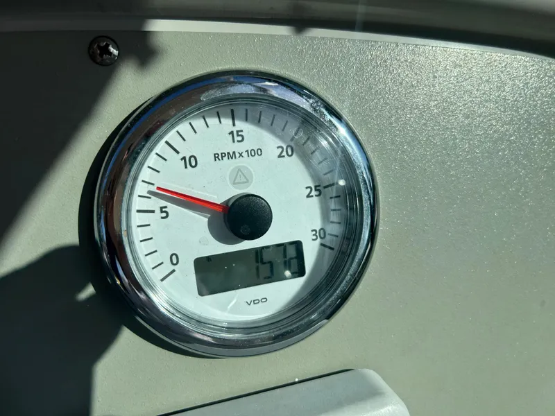 Slide: The Image of Tachometer of a 2001 Formula 41 Performance Cruiser, displaying 1570 RPM. - 29