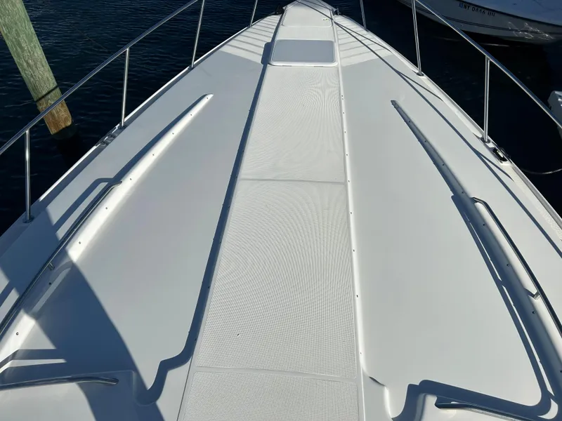 Slide: The Image of Formula 41 Performance Cruiser 2001 - 62