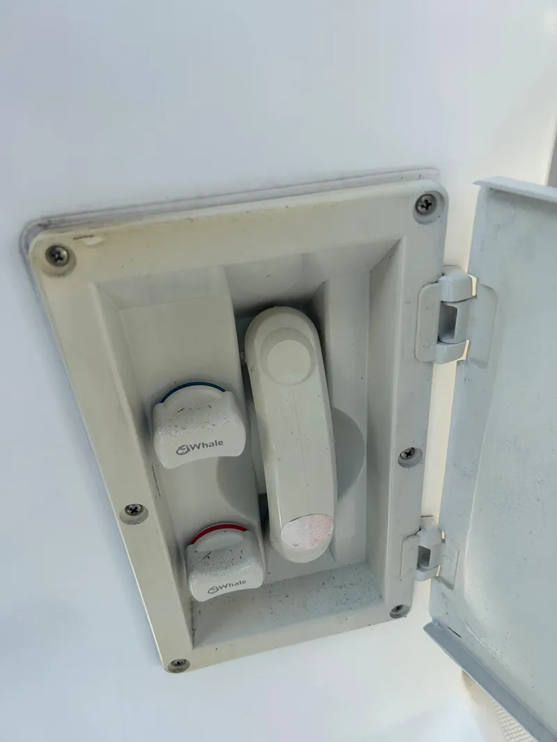 Slide: The Image of Formula 41 Performance Cruiser 2001 - 71