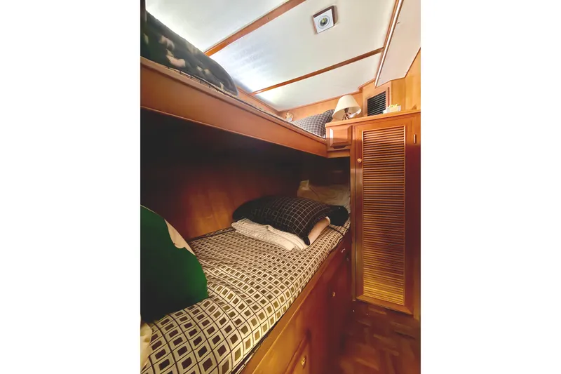 Slide: The Image of Cabin 2 - 19