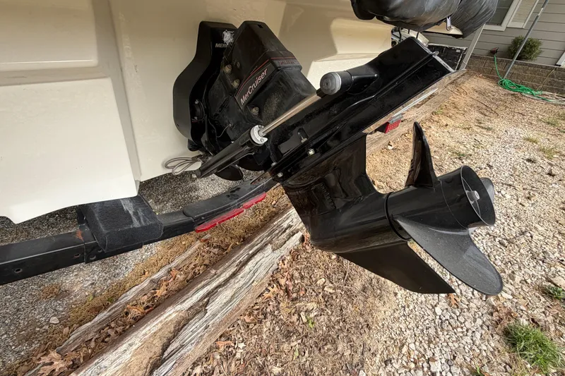 Slide: The Image of 2017 Sea Ray SPX 190 boat with MerCruiser outdrive on a trailer. - 5