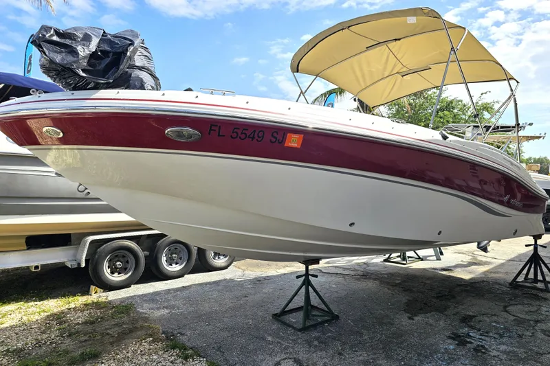 The Image of Hurricane SunDeck Sport 203 OB 2014 - undefined