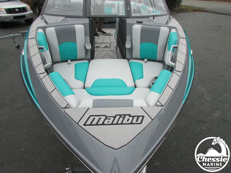 Slide: The Image of Malibu Wakesetter 25 LSV 2020 - 19