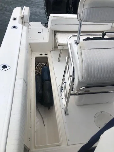 Slide: The Image of Interior of a 1999 Boston Whaler Outrage 26 boat. - 16