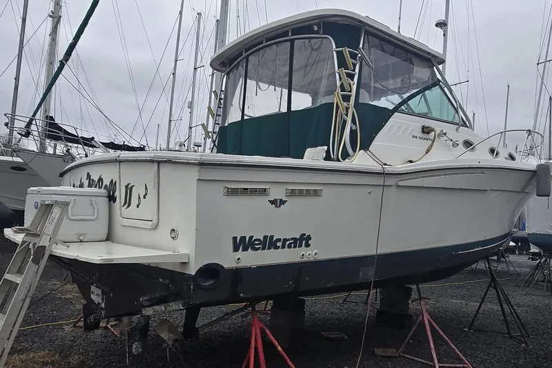 The Image of Wellcraft 330 Coastal 1998 - undefined