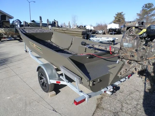 Slide: The Image of Gator Trax 1544 GE Hybrid 2026 - 3