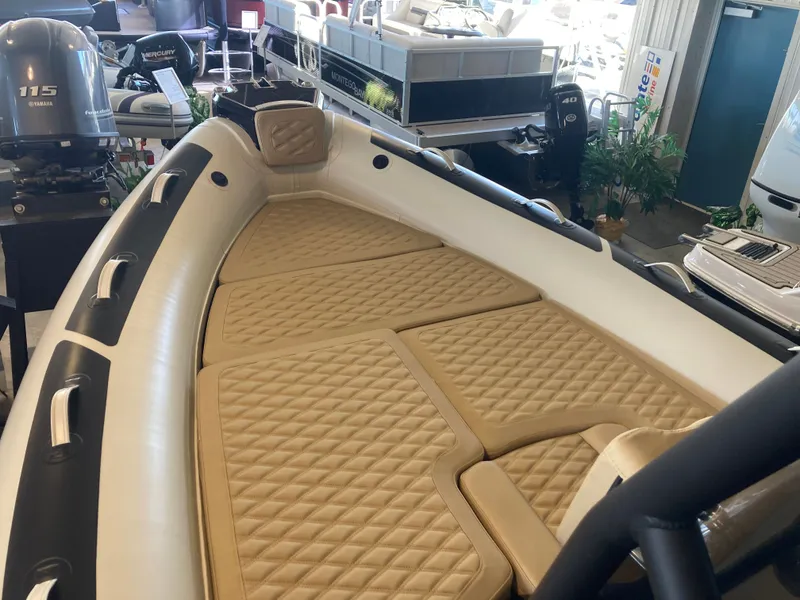 Slide: The Image of Interior view of the 2026 Highfield Sport 660 boat. - 12