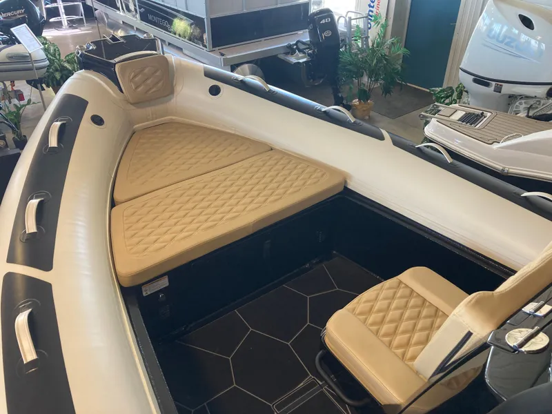 Slide: The Image of Interior of Highfield Sport 660 boat, model year 2026. - 13