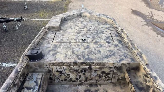 Slide: The Image of Excel Shallow Water F4 Pro Hull 1754 2026 - 3