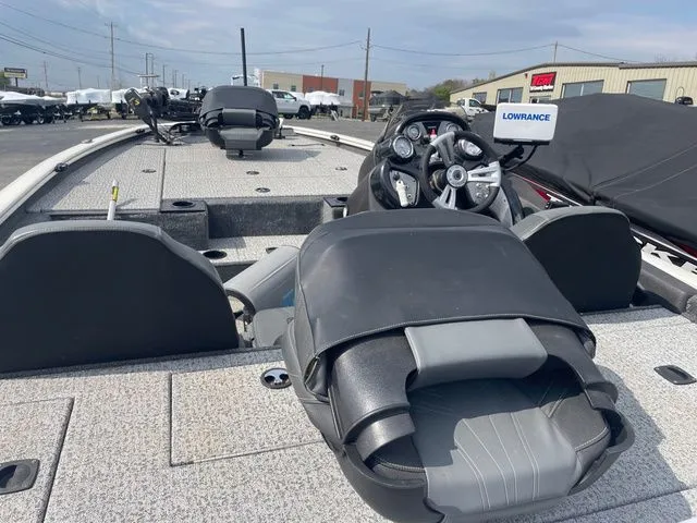 Slide: The Image of Tracker Pro Team 195 TXW Tournament Edition 2023 - 7