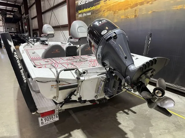 Slide: The Image of Xpress X18 PFC W/Yamaha 115 "SHO" 2020 - 5