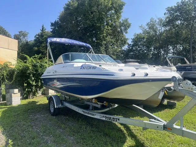 The Image of Hurricane Sun Deck 187 2011 - 1