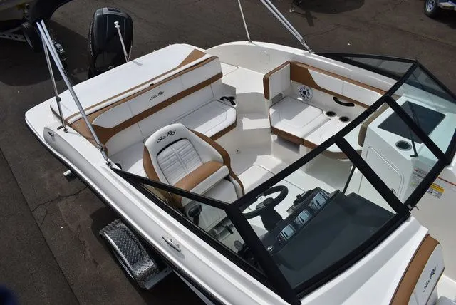 Slide: The Image of Sea Ray SPX 190 Outboard 2018 - 15