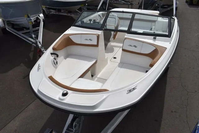 Slide: The Image of Sea Ray SPX 190 Outboard 2018 - 17