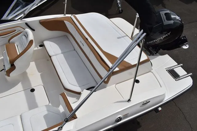 Slide: The Image of Sea Ray SPX 190 Outboard 2018 - 19