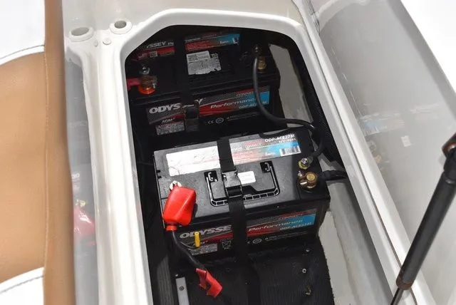 Slide: The Image of Sea Ray SPX 190 Outboard 2018 - 24