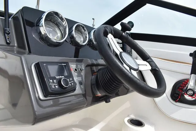 Slide: The Image of Sea Ray SPX 190 Outboard 2018 - 41