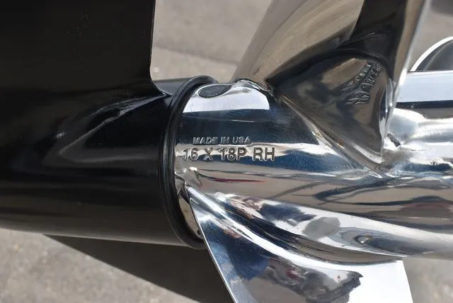 Slide: The Image of Sea Ray SPX 190 Outboard 2018 - 59