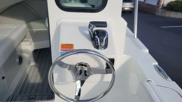 Slide: The Image of Parker Marine 227 Explorer 2026 - 7