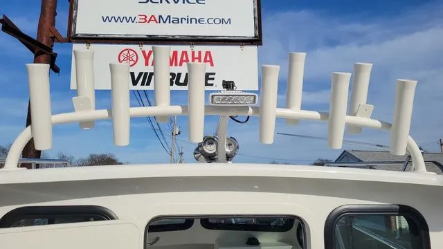 Slide: The Image of Parker Marine 227 Explorer 2026 - 9