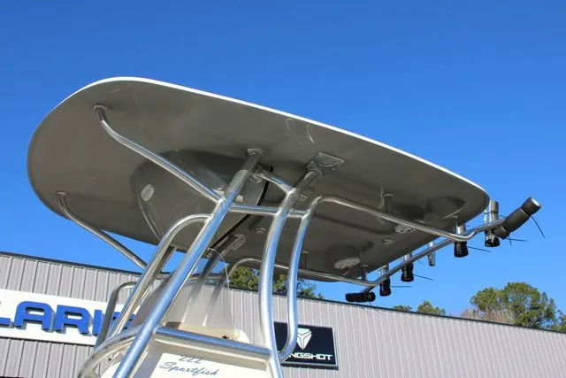 Slide: The Image of Pioneer 222 Sportfish 2026 - 10