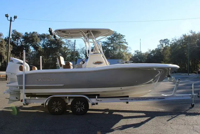 Slide: The Image of Pioneer 222 Sportfish 2026 - 6