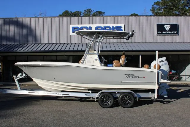 Slide: The Image of Pioneer 222 Sportsfish 2026 - 2