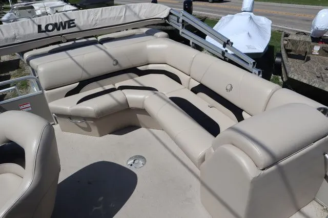 Slide: The Image of Lowe SS 190 2014 - 12