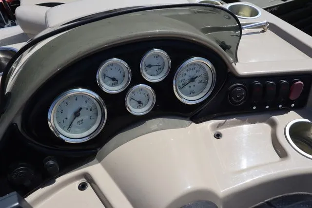 Slide: The Image of Lowe SS 190 2014 - 17