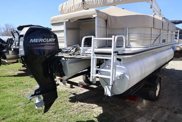 Slide: The Image of Lowe SS 190 2014 - 4