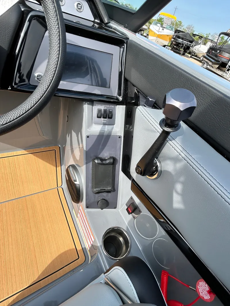 Slide: The Image of MasterCraft NXT22 2026 - 27