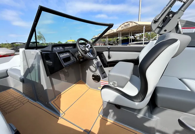 Slide: The Image of MasterCraft NXT22 2026 - 28