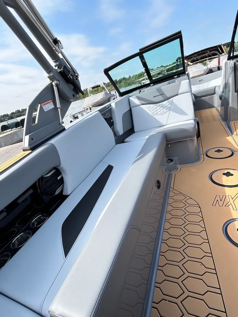 Slide: The Image of MasterCraft NXT22 2026 - 30