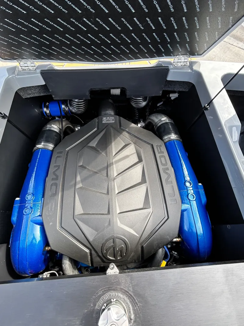 Slide: The Image of MasterCraft NXT22 2026 - 47