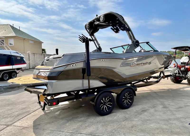 Slide: The Image of MasterCraft NXT22 2026 - 6