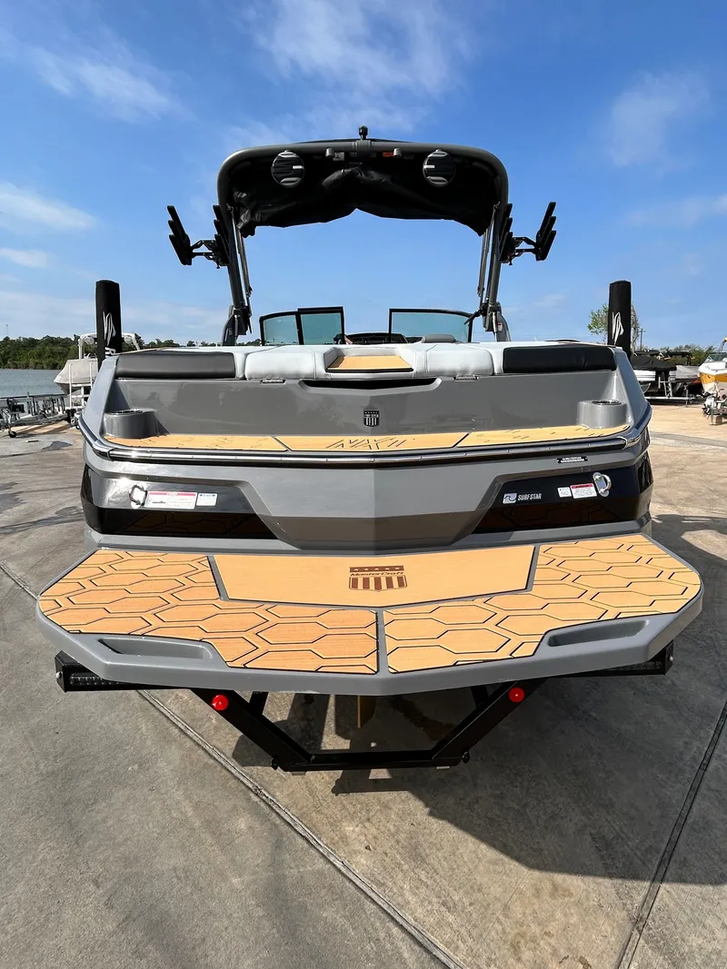 Slide: The Image of MasterCraft NXT22 2026 - 9