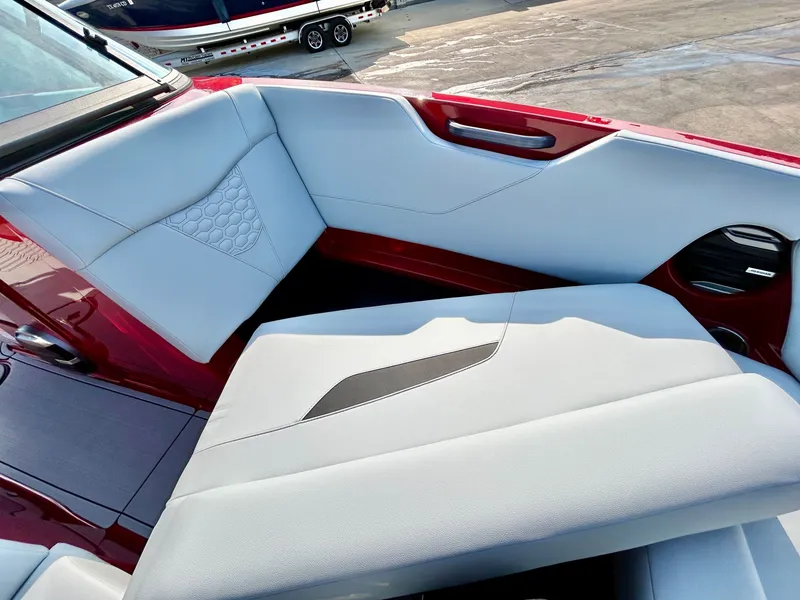 Slide: The Image of MasterCraft NXT24 2026 - 21