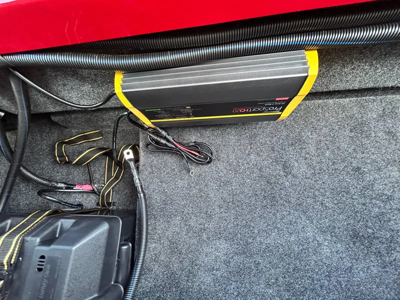 Slide: The Image of MasterCraft NXT24 2026 - 38