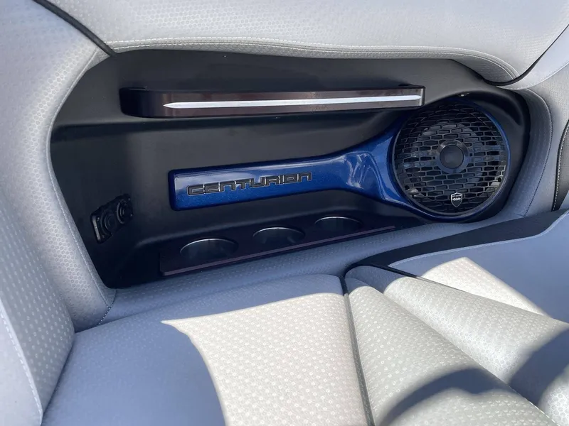 Slide: The Image of Centurion Ri237 2021 - 24