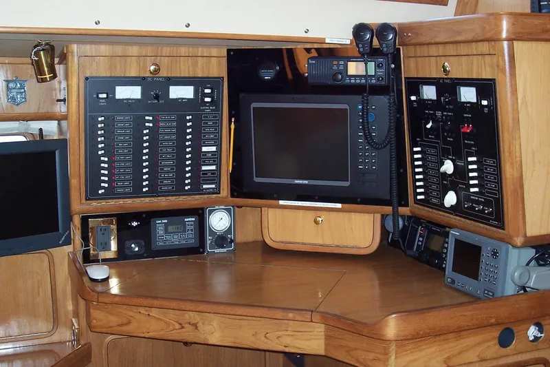 Slide: The Image of Navigation and control panel of a 1994 C&C 51' XL / CB yacht. - 18